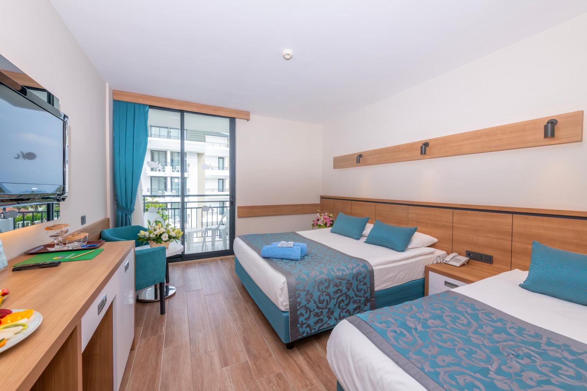 Meryan Hotel โอคูร์จาลาร์ ภายนอก รูปภาพ