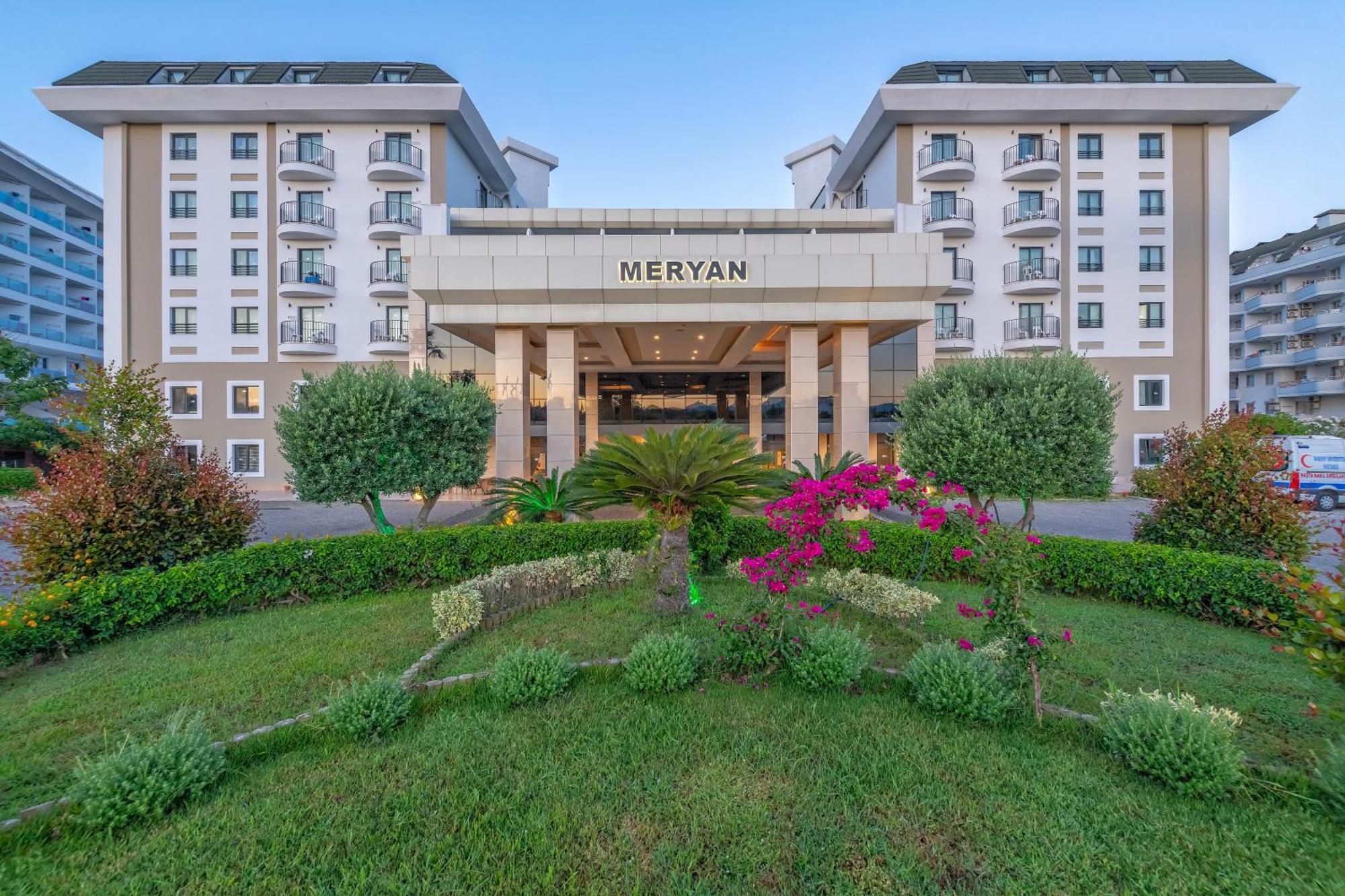 Meryan Hotel โอคูร์จาลาร์ ภายนอก รูปภาพ